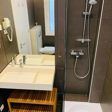 Super Balmes Apartmán